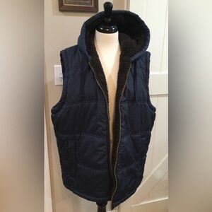 XL Weatherproof Navy Blue Quilted Puffer Vest with High Collar and Front Zipper